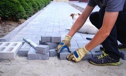 Новый тротуар и  установка освещения в селах Томаринского района  запланированы в  текущем году
