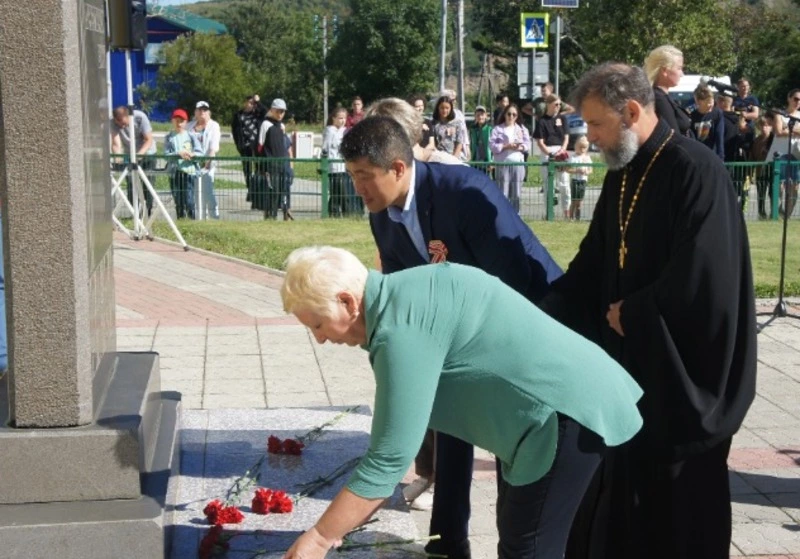 В Томари пришел митинг, посвященный 3 сентября