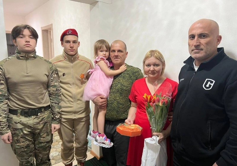 Жены и матери участников СВО к 8 Марта получили  подарки от губернатора