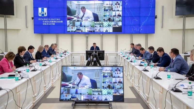 Губернатор поручил  усилить подготовку  образовательных учреждений 