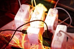 Зарядка для гаджетов может стать причиной пожара