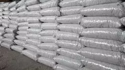 Старые книги на стройку: на Сахалине ветхую литературу превращают в утеплитель