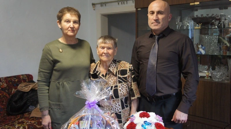 С юбилейным днём рождения!