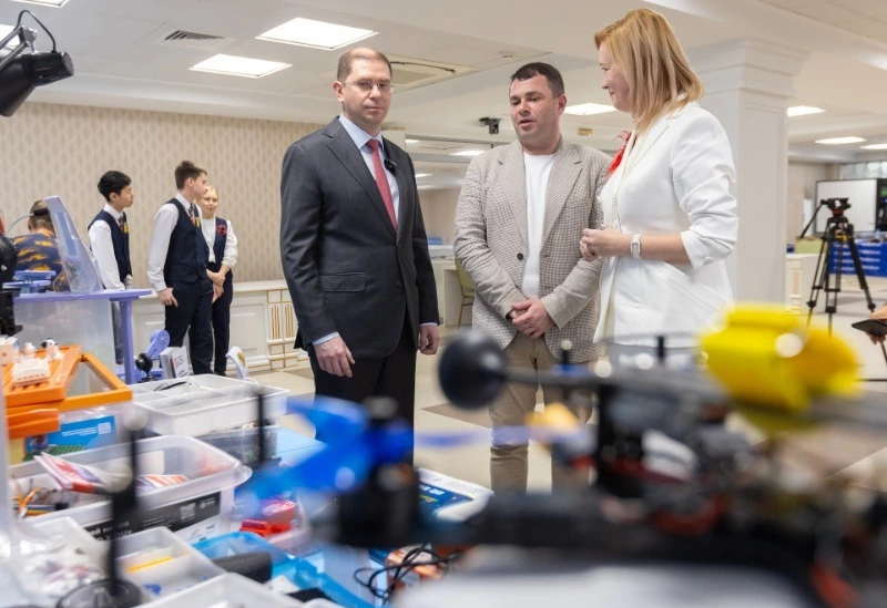 Система ДО в области помогает школьникам сделать выбор в пользу перспективной профессии