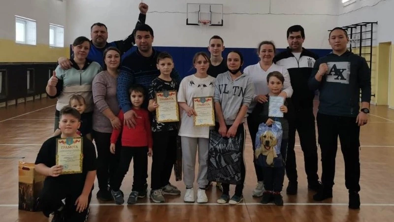 В ЦДТ города Томари прошел спортивный праздник «Папа, мама, я – кудошная семья"