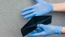 Полицейские призвали сахалинцев и курильчан не поднимать брошенные вещи