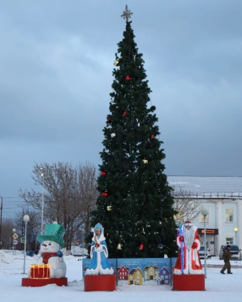 ОГНИ НОВОГОДНЕЙ ЁЛКИ