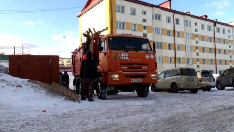 Перевозчик мусора на Сахалине не выплачивал полгода аренду за технику