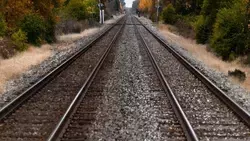 Россиян могут начать штрафовать за незаконный переход железнодорожных путей